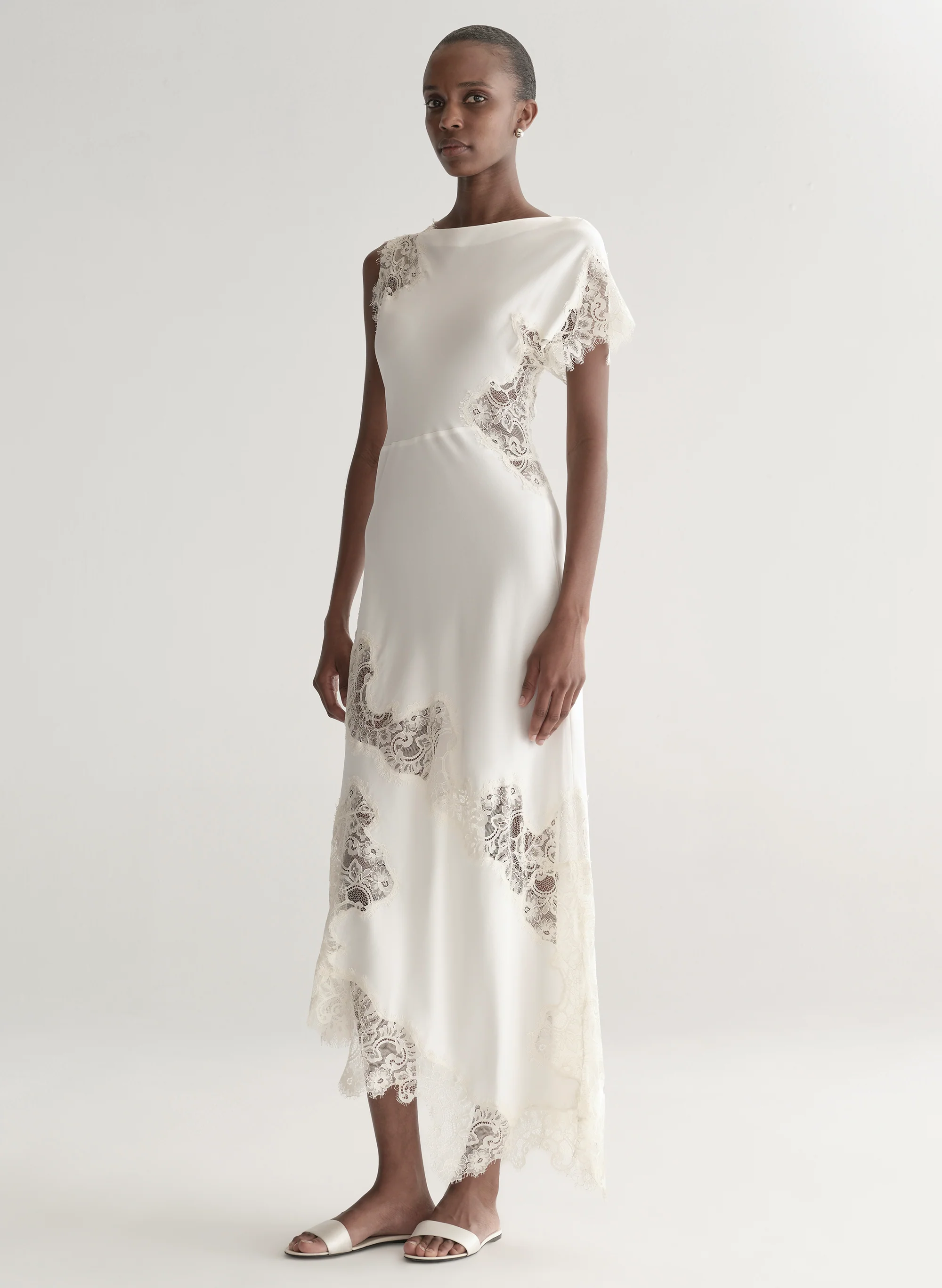 Alessia Textured Satin and Lace Maxi Dress - Image 4